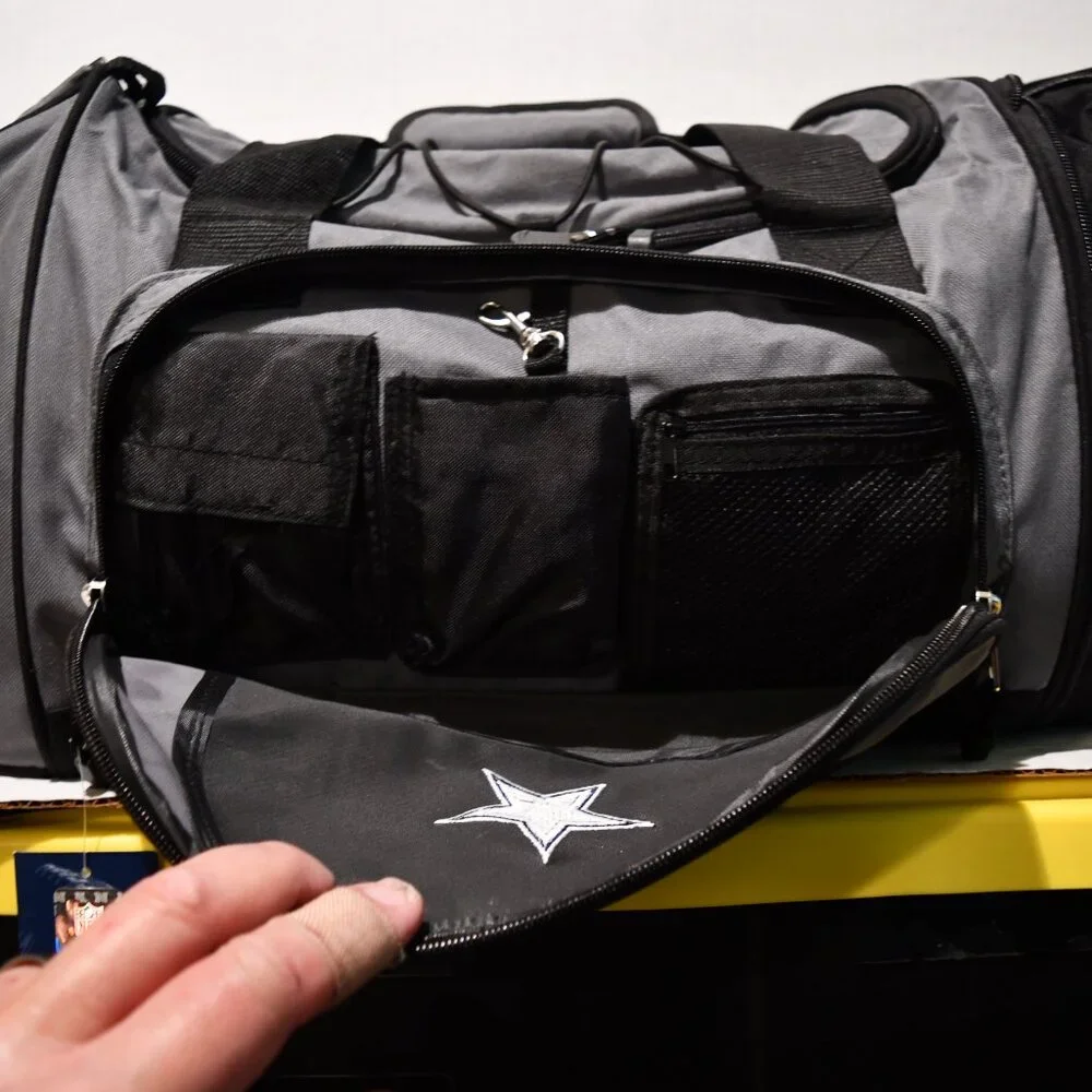 Dallas Cowboys Football Player Gym/Duffle Bag Salesman Sample New with Tag - Picture 4 of 13